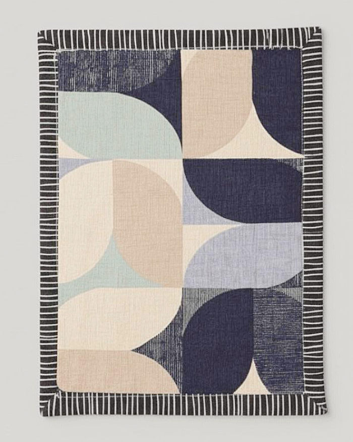 Magnolia Placemat, Navy - Image 9