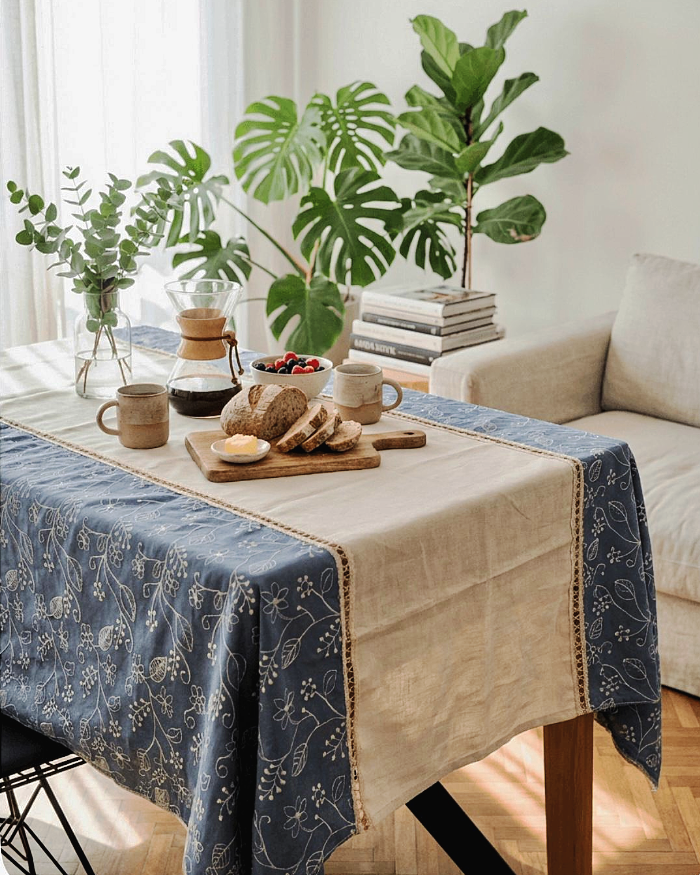Jardin Bleu Tablecloth